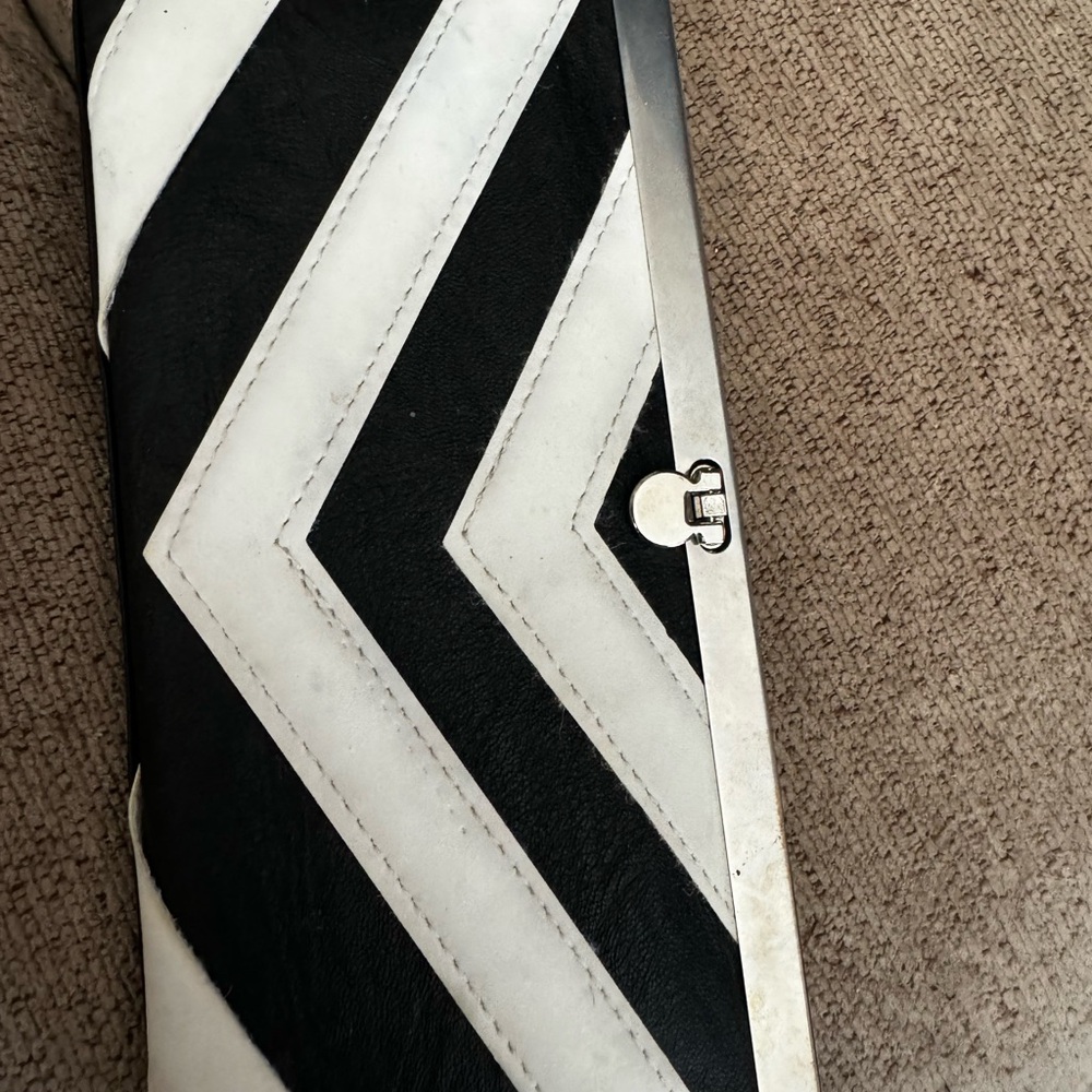 Icing Wallet NWT